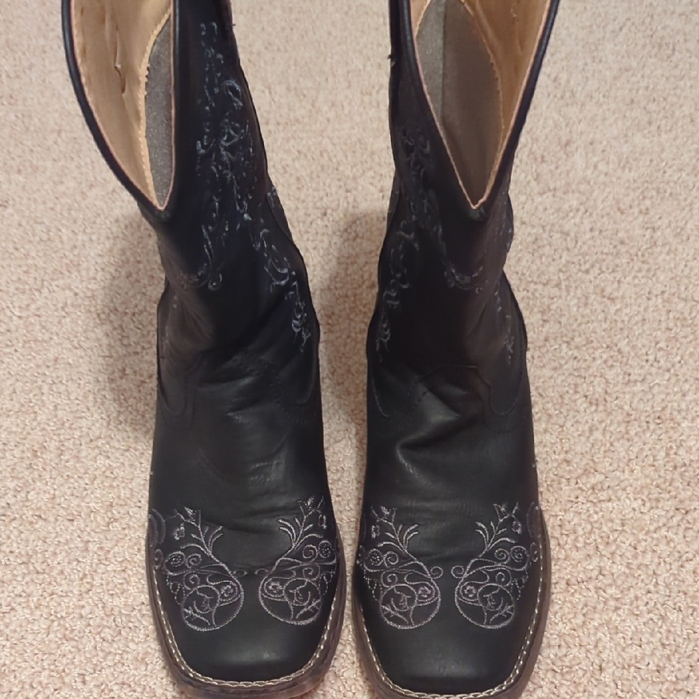 Roper Black Embroidered Cowboy Boots